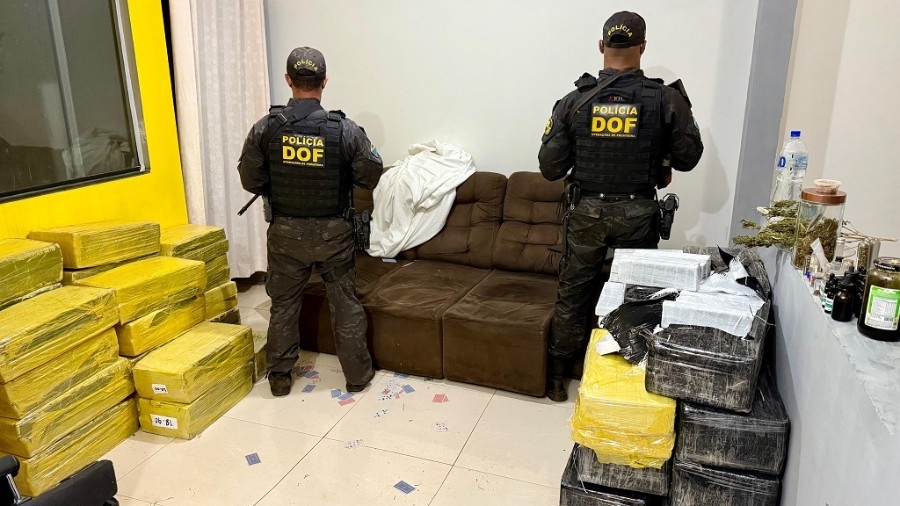 DOF encontra entreposto de drogas em Ponta Porã e apreende quase 1 ton de maconha