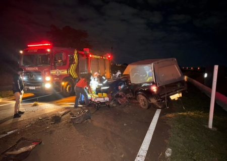 Colisão frontal entre carreta e picape deixa feridos na MS-134 entre Nova Andradina e Batayporã