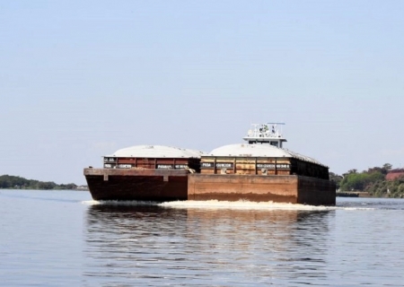 Exportações pelo rio Paraguai somam 4,5 milhões de toneladas no 1º semestre e superam todo o movimento de 2024
