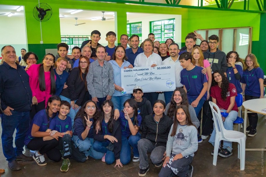 Caravina entrega recursos e reforça compromisso com saúde e educação em Nova Andradina