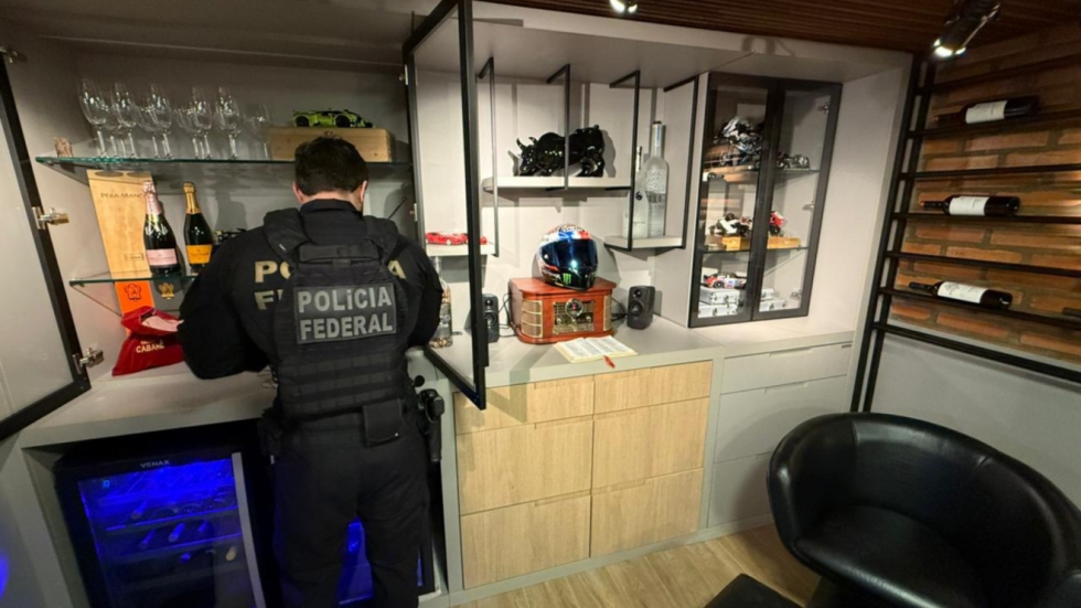 PCC controla ao menos 40 fundos de investimentos com patrimônio de mais de R$ 30 bilhões, diz Receita Federal