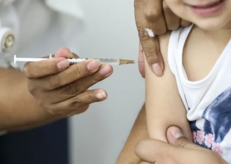 MS reforça vacinação e vigilância após caso de sarampo no Paraguai, mas segue sem registros em 2025