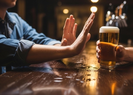 Redução do consumo de álcool salva uma vida por hora no Brasil, diz estudo