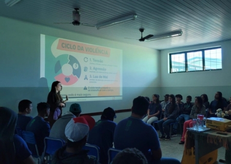 Polícia Civil promove palestra contra violência no namoro em Taquarussu