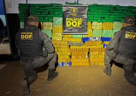 Tiroteio revela esconderijo de 900 kg de maconha e dois carros roubados em Ponta Porã