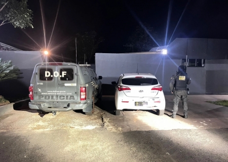 DOF recupera carro furtado em São Paulo durante bloqueio em Bela Vista