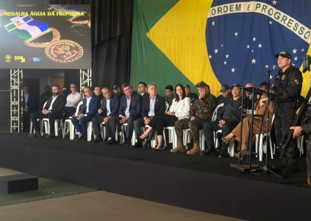 DOF entrega medalha Águia da Fronteira a 32 personalidades