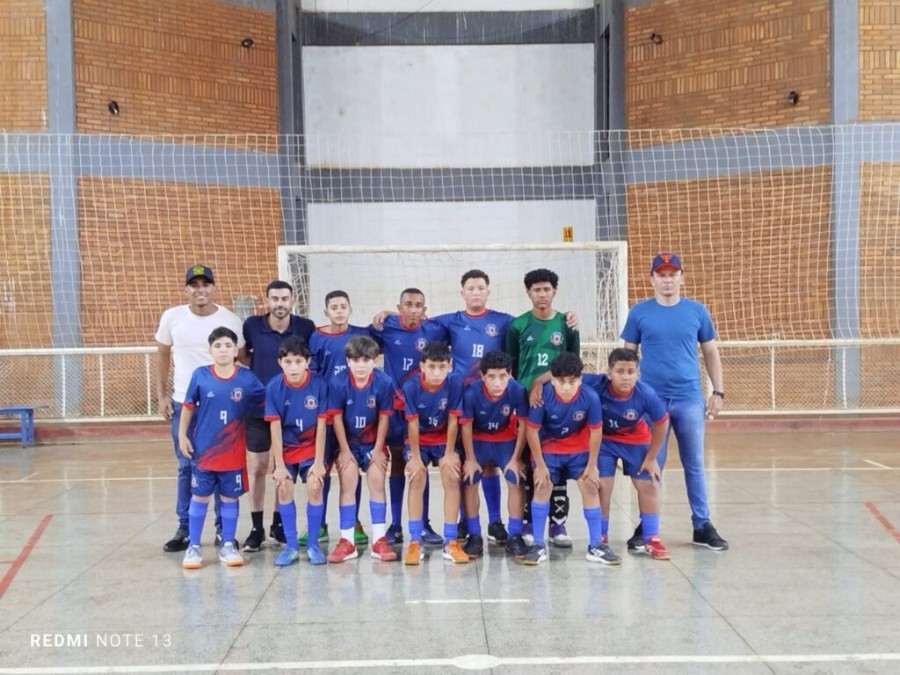Escolinha de Futebol de Taquarussu participa de amistoso em Anaurilândia e promove integração entre crianças