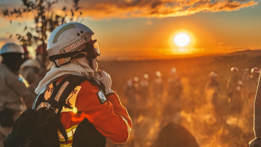 Incêndios florestais caem 50% em agosto no Paraná, mas tempo seco em setembro aumenta o risco