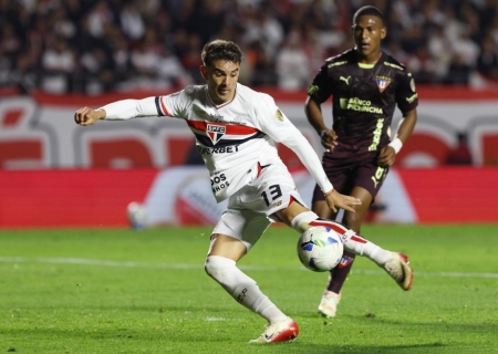 No MorumBIS, São Paulo perde para a LDU e se despede da Libertadores