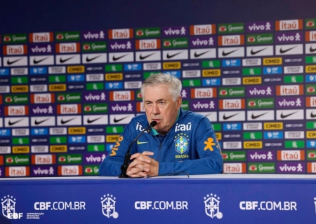 Ancelotti anuncia mudanças para duelo contra a Bolívia em El Alto