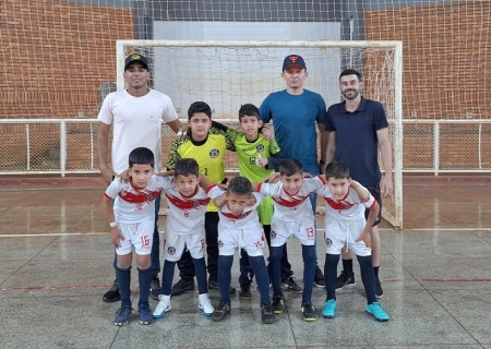 Escolinha de Futebol de Taquarussu participa de amistoso em Anaurilândia e promove integração entre crianças