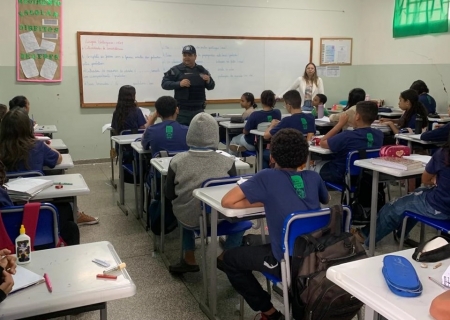 Polícia Militar fortalece parceria com escolas de Batayporã