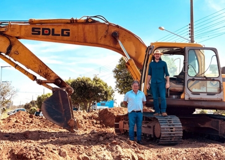 Obra em fase final mostra que prefeito não é “menino” e fortaleceu município igual “gente grande”