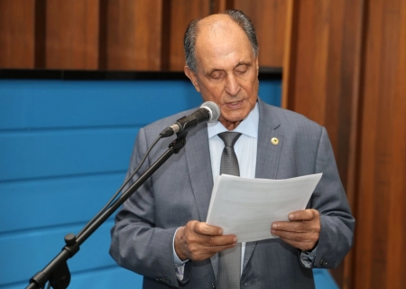 Zé Teixeira reforça compromisso e atende demandas de Ivinhema
