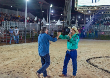 Deputado Caravina promove sessão solene em homenagem aos profissionais do rodeio