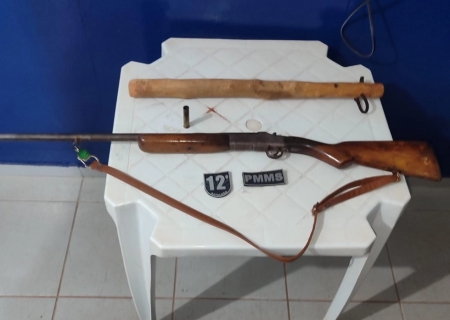 Emboscada termina com dupla presa e vítima baleada em Novo Horizonte do Sul