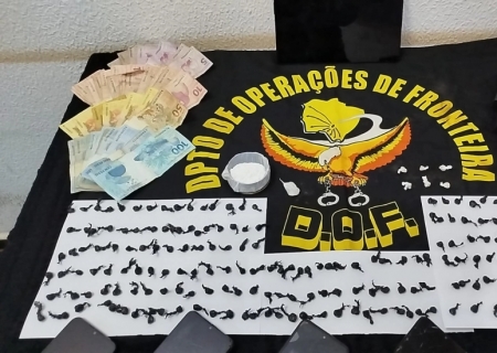 Dupla que comercializava cocaína pelo WhatsApp é presa pelo DOF