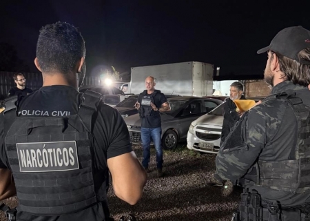 Denar e Polícia Civil de Goiás apreendem 234 kg de maconha e prendem três mulheres em Campo Grande