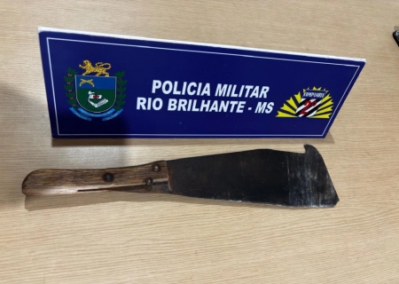 Homem invade casa da ex-companheira com facão e é preso em Rio Brilhante
