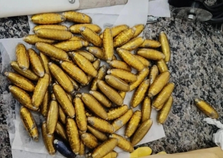 Mulher é encontrada morta em ônibus e perícia localiza 78 cápsulas de cocaína no estômago em Santa Rita do Pardo