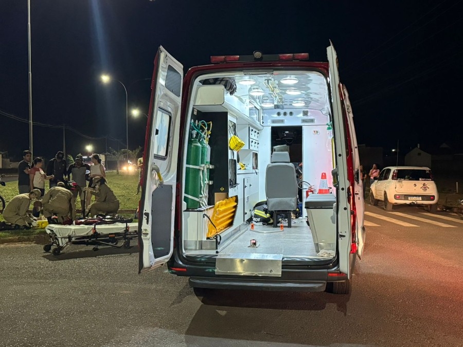 Colisão entre carro e motoneta deixa motociclista ferido no Jardim Universitário