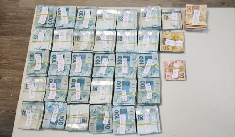 Polícia Federal deflagra operação contra fábrica clandestina de fuzis que abastecia facções do Rio de Janeiro