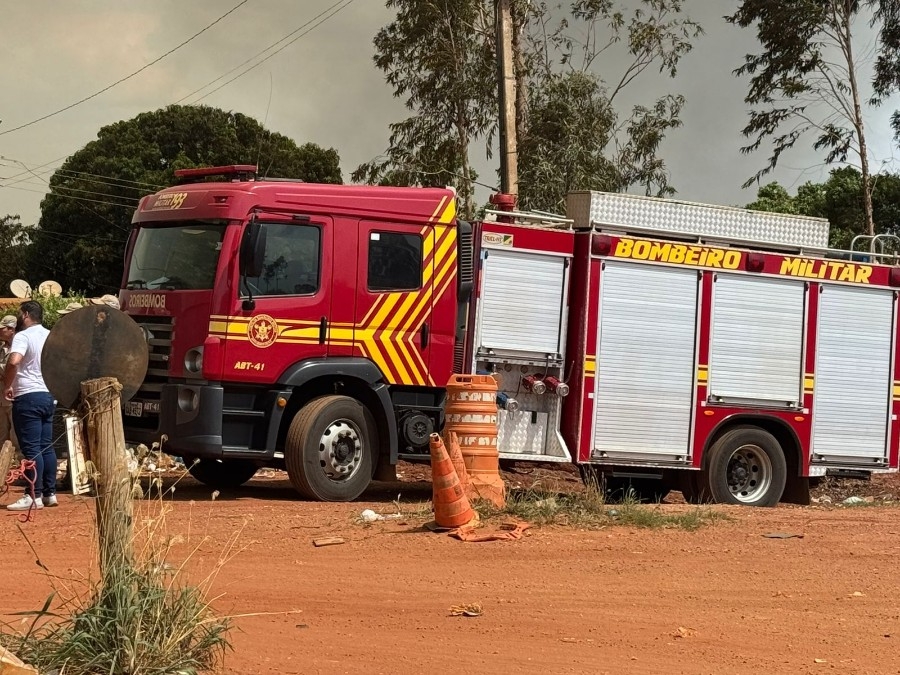 Incêndio de grandes proporções atinge Ecoponto da Prefeitura em Nova Andradina