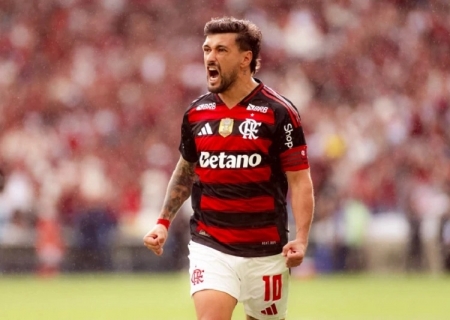 Flamengo vence o Palmeiras por 3 a 2 e esquenta disputa pela liderança do Brasileirão