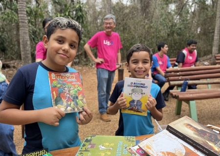 CESP doa livros infantis a escolas públicas de Batayporã e Rosana para incentivar a leitura na infância