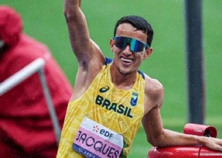 Sul-mato-grossense Yeltsin Jacques conquista ouro no Mundial Paralímpico de Atletismo na Índia