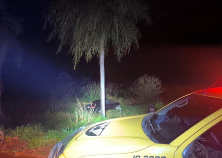 Motorista fica ferido após capotamento de veículo na MS-145, entre Deodápolis e Ipezal