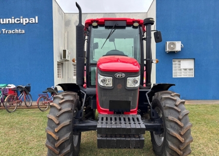 Batayporã recebe incentivo para a agricultura familiar com trator do Promaq