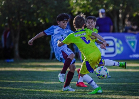 Quatro times disputam fase final do Festival de Futebol Sub-9 neste domingo