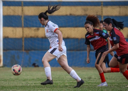 Dois jogos movimentam Estadual Feminino neste sábado