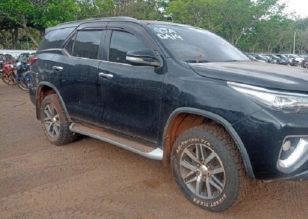TJMS leiloa Hilux SW4 por R$ 52 mil e itens eletrônicos