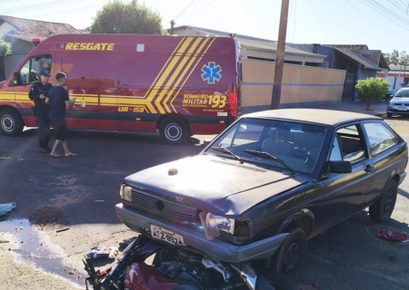 Colisão entre carro e moto deixa duas pessoas feridas em Nova Andradina