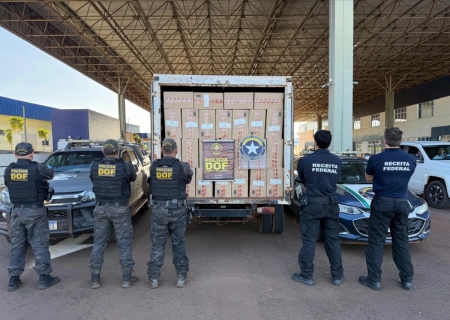 DOF e Receita apreendem cigarros e recuperam caminhão furtado na fronteira