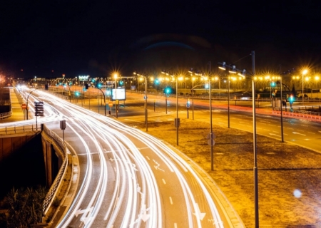 Iluminação pública e sustentabilidade: eficiência energética e redução de emissões