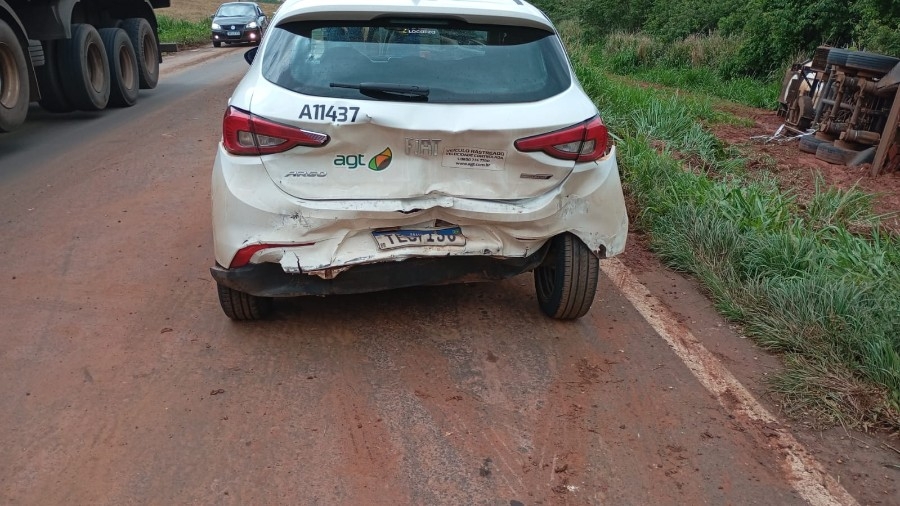 Veículo colide na traseira de outro no mesmo local onde carreta-tanque tombou na MS-276 em Batayporã