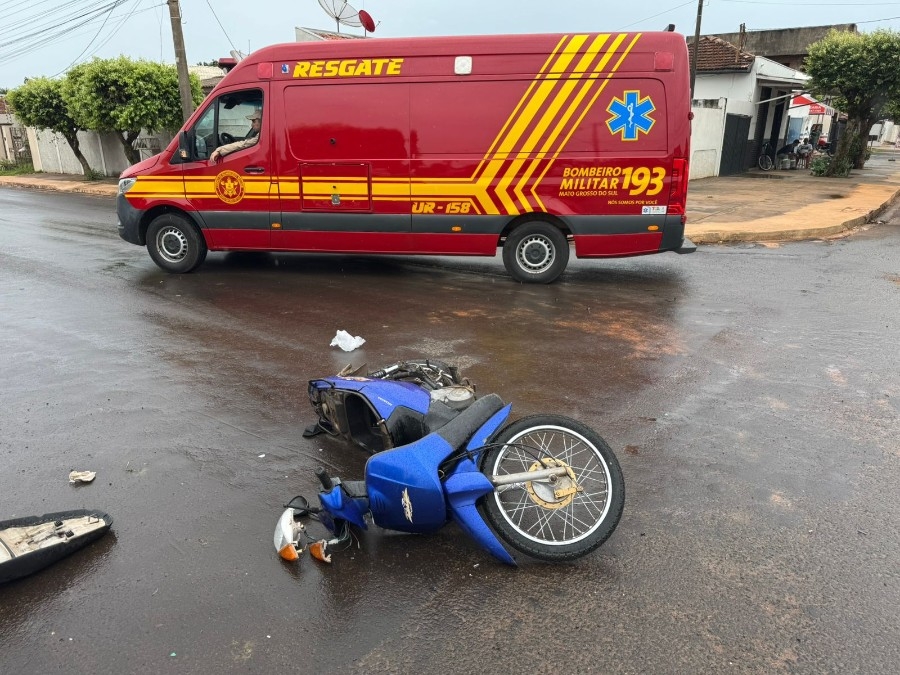 Cruzamento perigoso volta a registrar acidente e deixa motociclista ferida em Nova Andradina