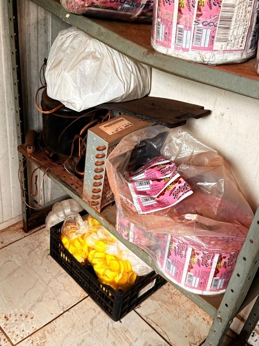DECON fecha fábrica clandestina de iogurte em Terenos e prende responsável