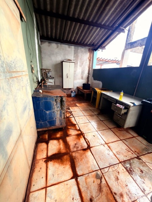 DECON fecha fábrica clandestina de iogurte em Terenos e prende responsável