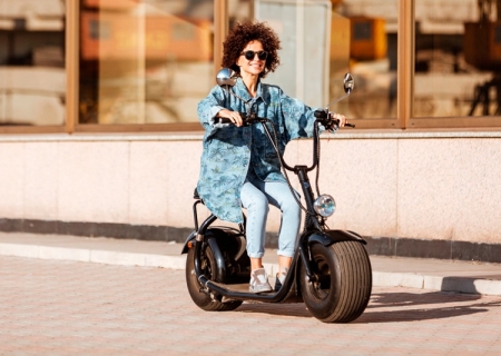 Regularização de ciclomotores e motos elétricas em Nova Andradina deve ser feita até dezembro, alerta Contran