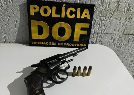 Homem é preso pelo DOF por porte ilegal de arma de fogo em Nioaque