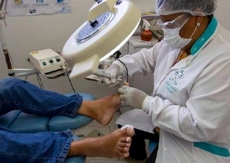 Câmara sugere criação de programa de podologia na rede pública para ampliar cuidados com a saúde dos pés