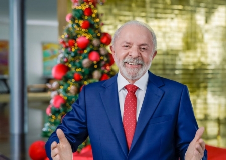 Lula faz balanço de ações e desafios: 'povo brasileiro é vencedor'