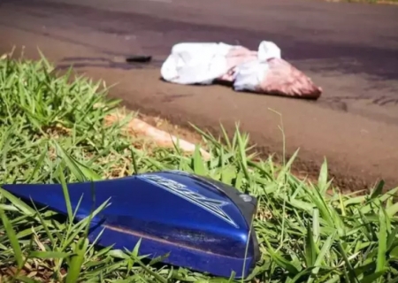 Motoentregador morre após acidente envolvendo caminhonete e caminhão em avenida de Campo Grande