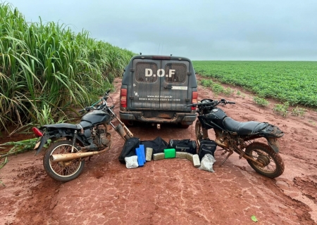DOF prende dois homens com mais de 50 kg de drogas em motos