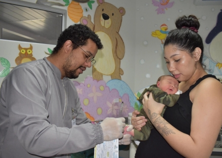 Mato Grosso do Sul amplia teste do pezinho e avança na proteção à saúde infantil